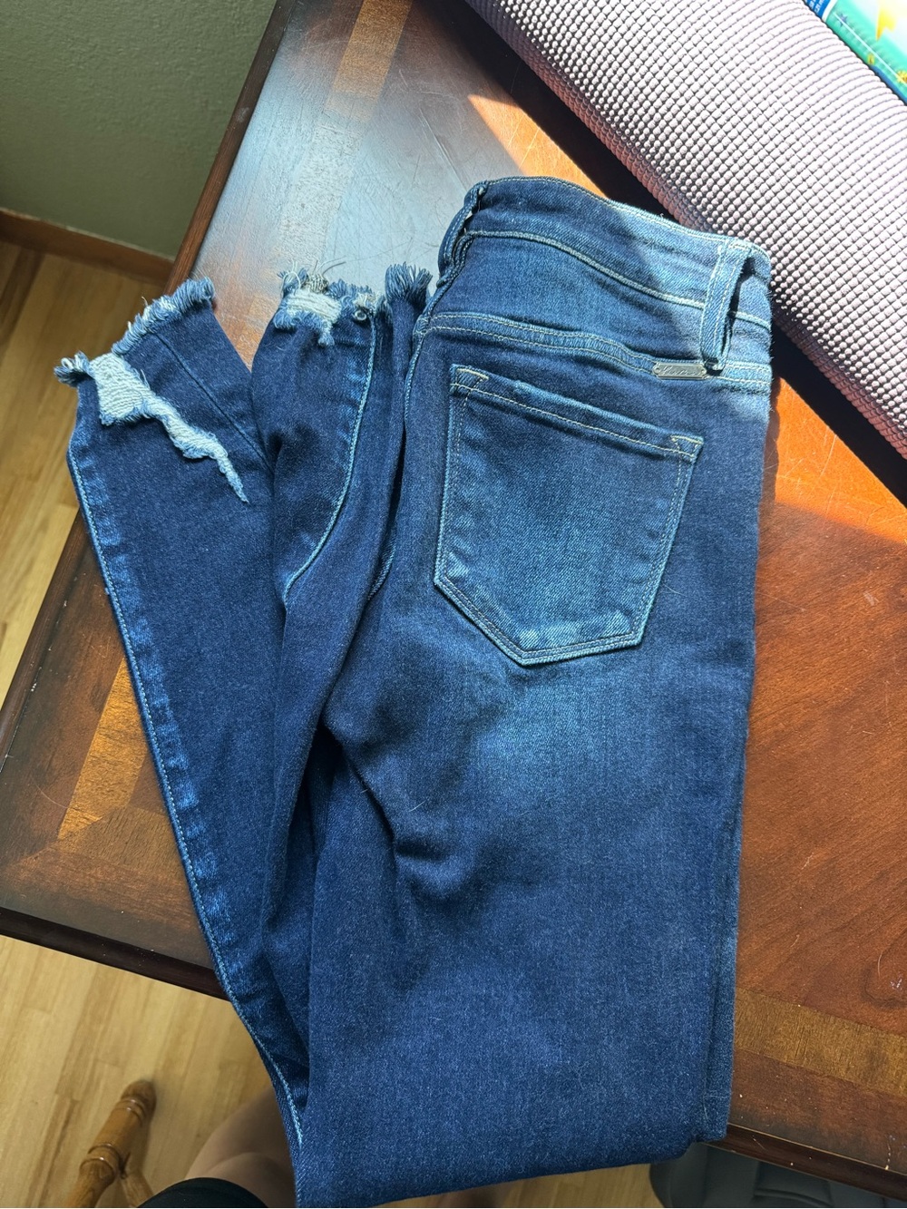 KanCan Dark Blue Skinny Jeans with Frayed Hem size 26